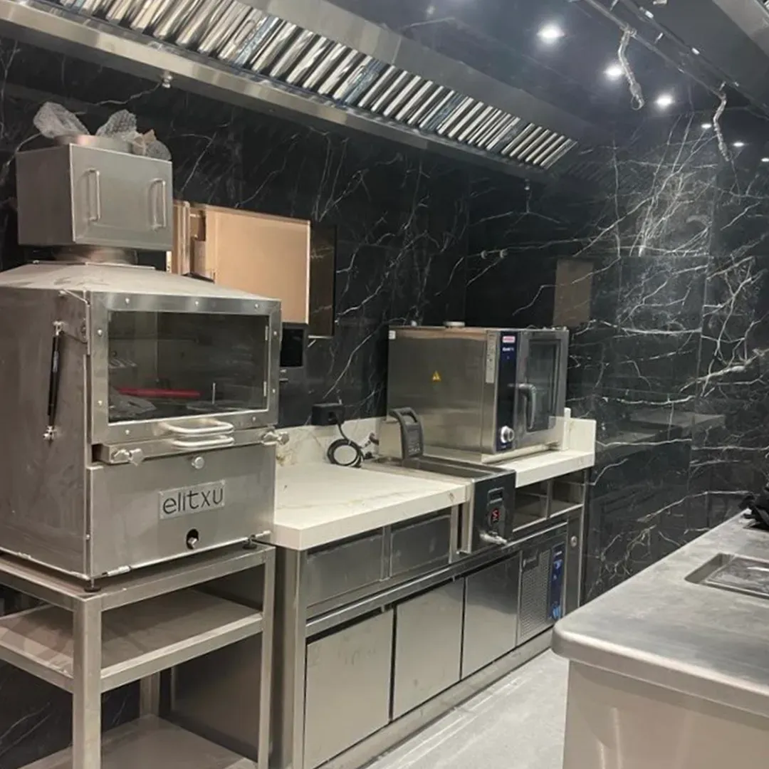 Parrilla profesional Elitxu para proyectos de restauración y hostelería en Madrid